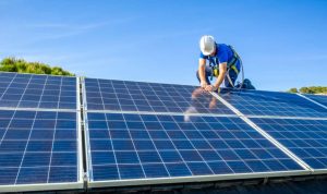 Installation et mise en production des panneaux solaires photovoltaïques à Arbent